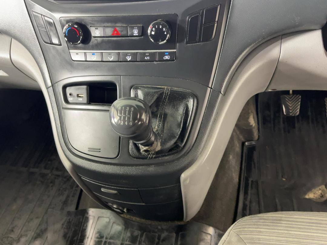 Photo '18' of Hyundai Iload