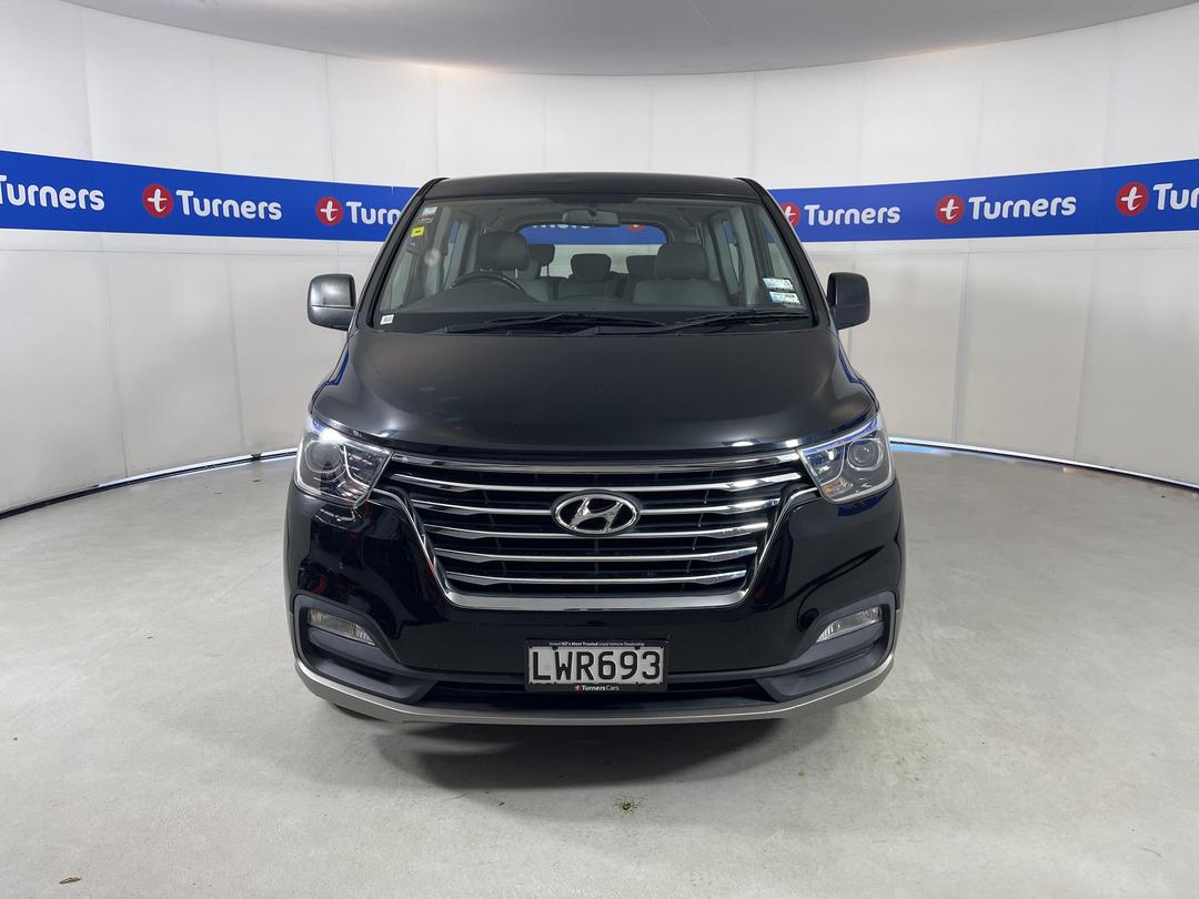 Photo '2' of Hyundai Imax