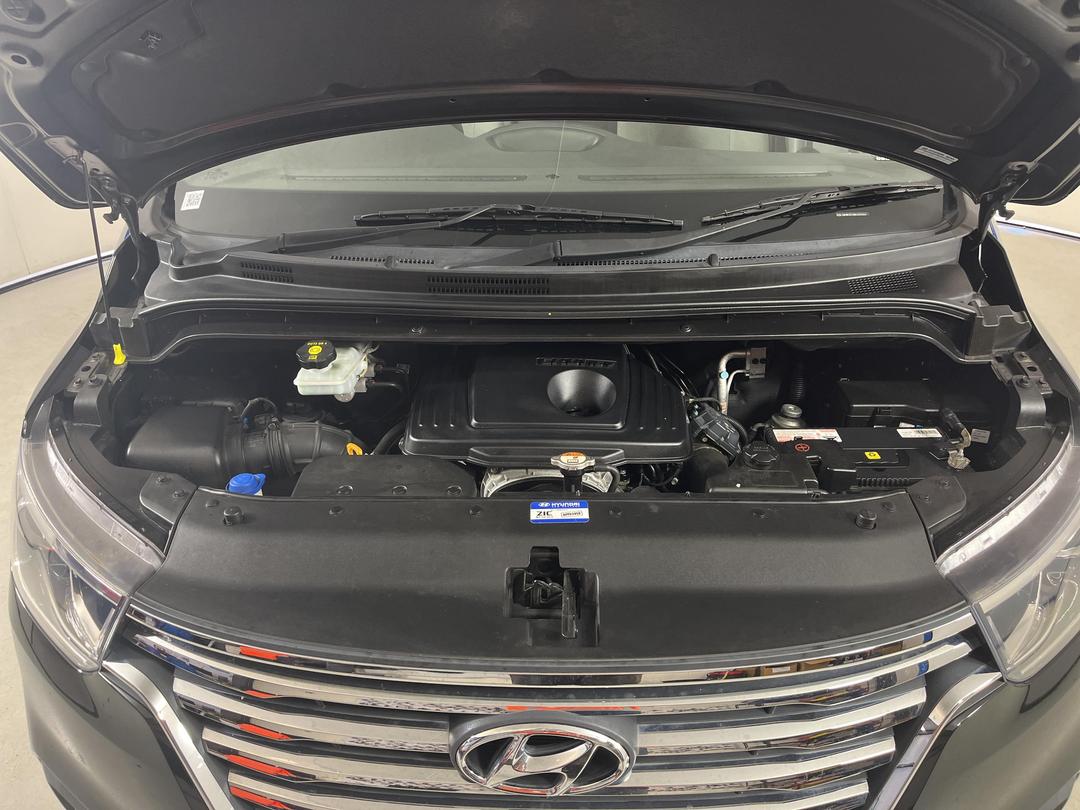 Photo '13' of Hyundai Imax