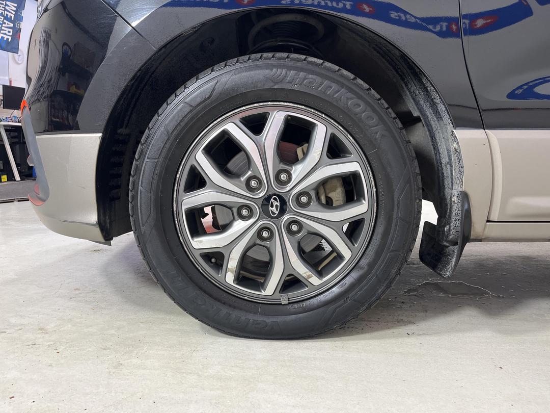 Photo '10' of Hyundai Imax