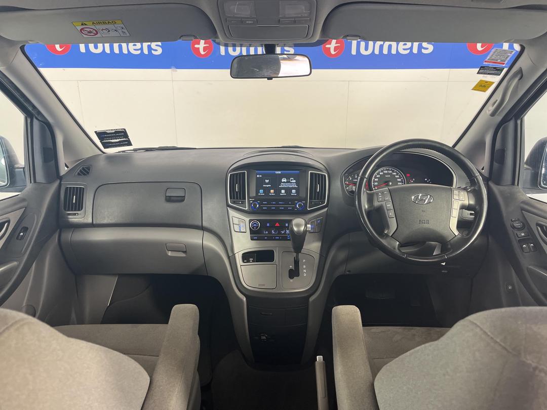 Photo '17' of Hyundai Imax