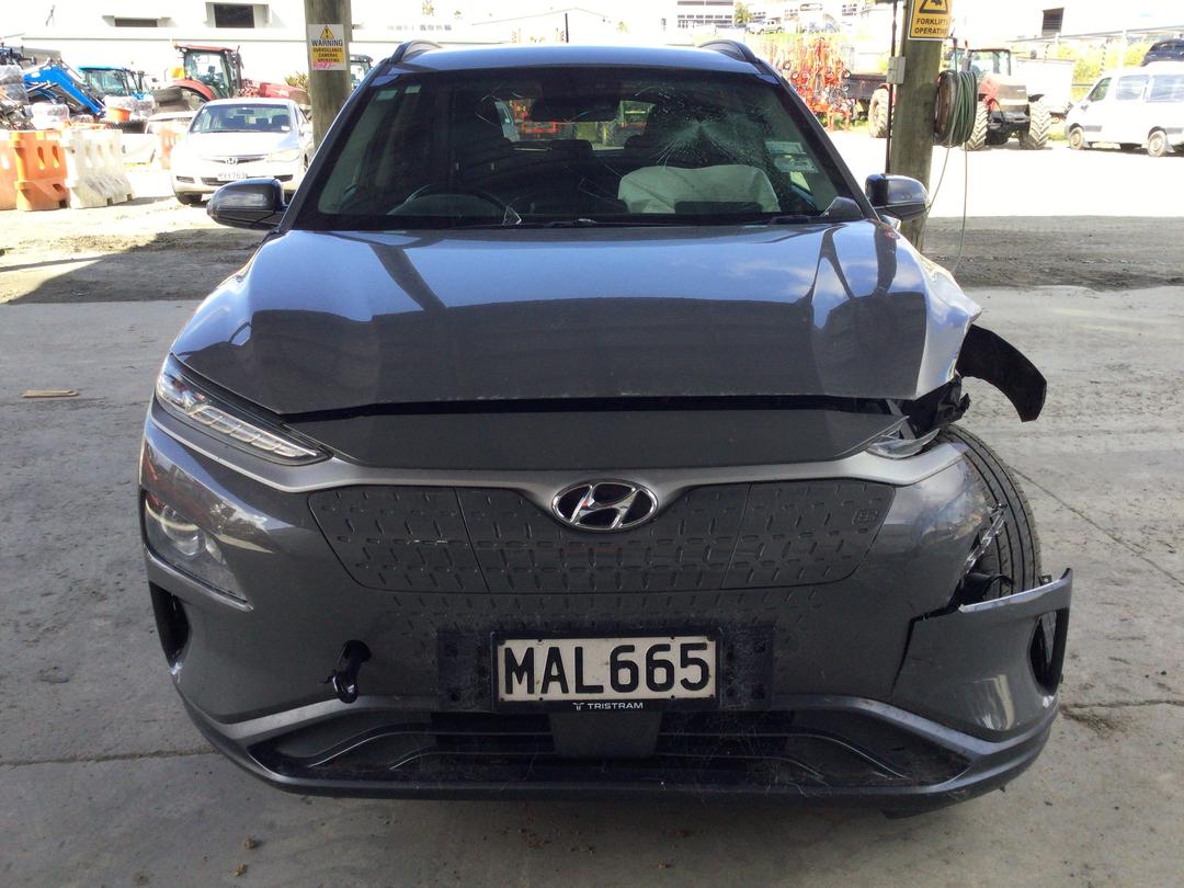 Photo '2' of Hyundai Kona EV 64KWH