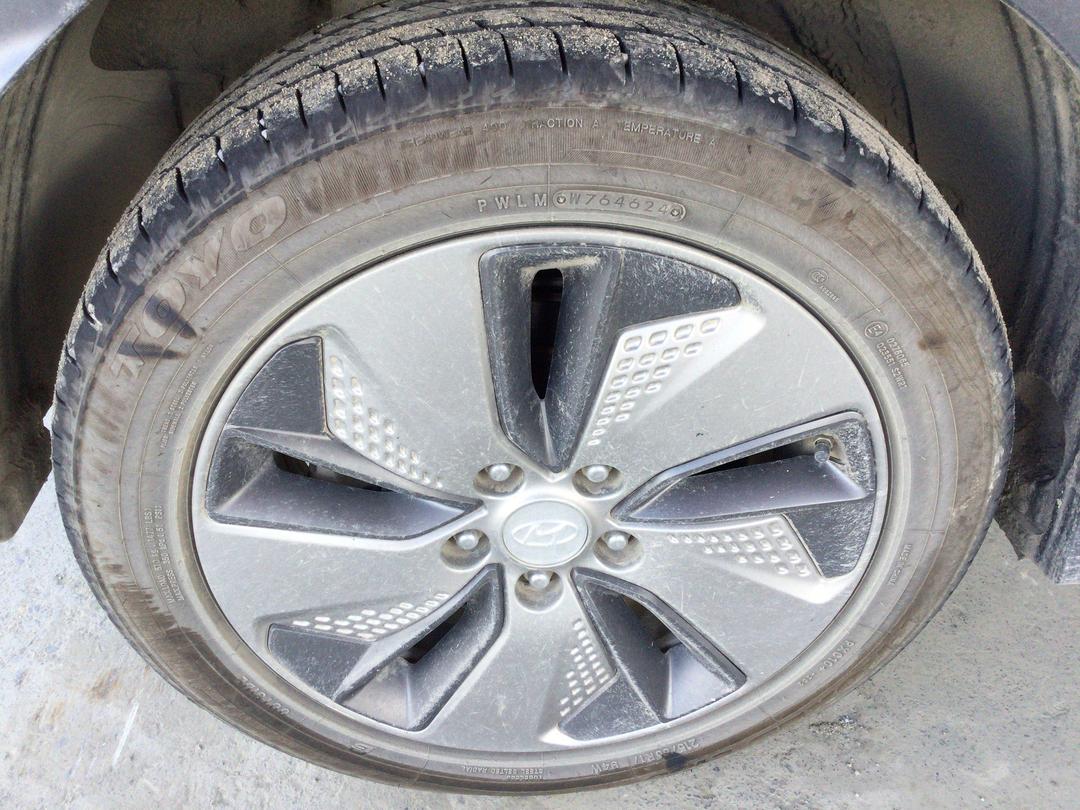 Photo '10' of Hyundai Kona EV 64KWH