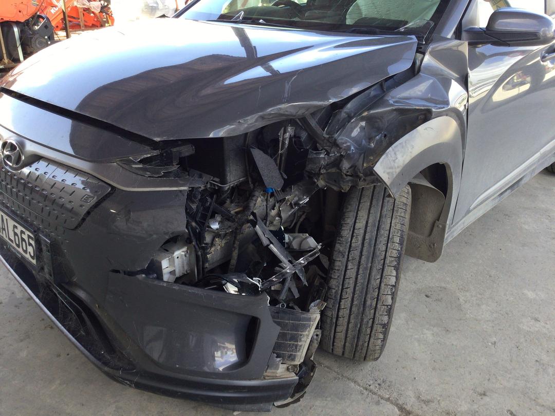 Photo '13' of Hyundai Kona EV 64KWH