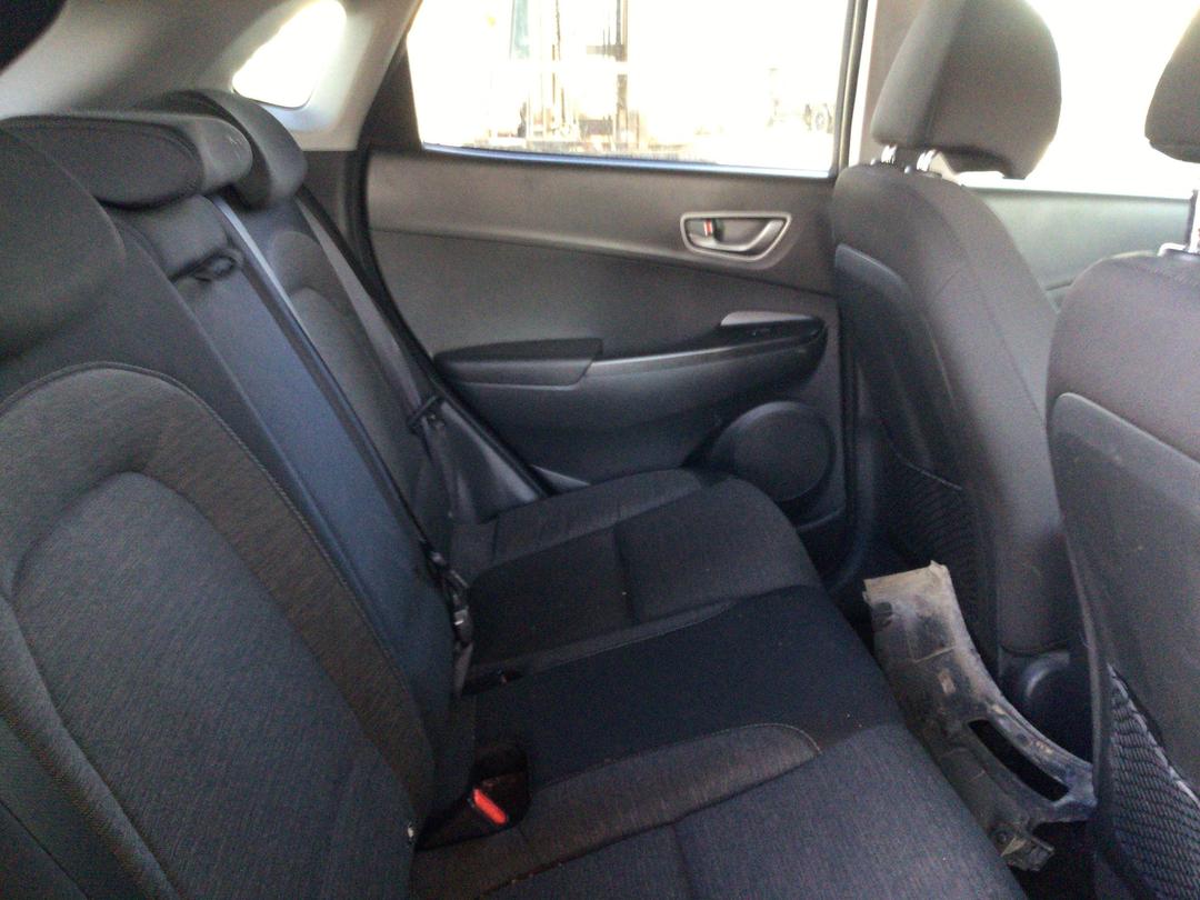 Photo '15' of Hyundai Kona EV 64KWH