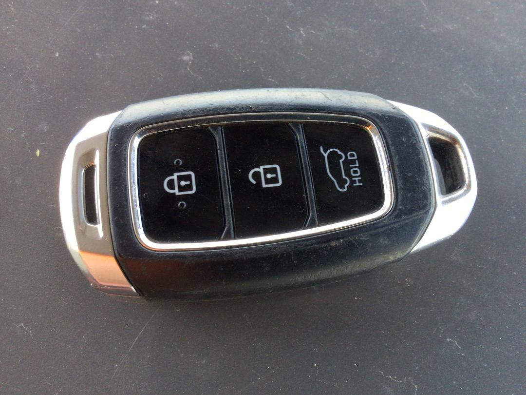 Photo '19' of Hyundai Kona EV 64KWH