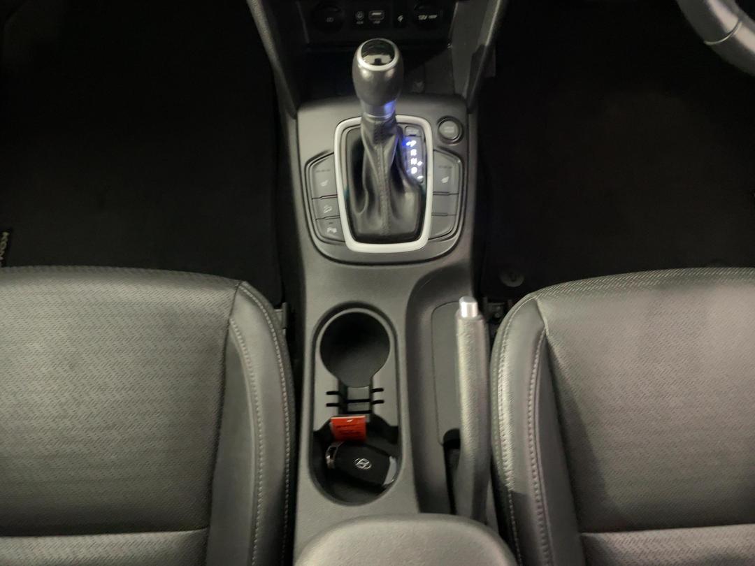 Photo '23' of Hyundai Kona
