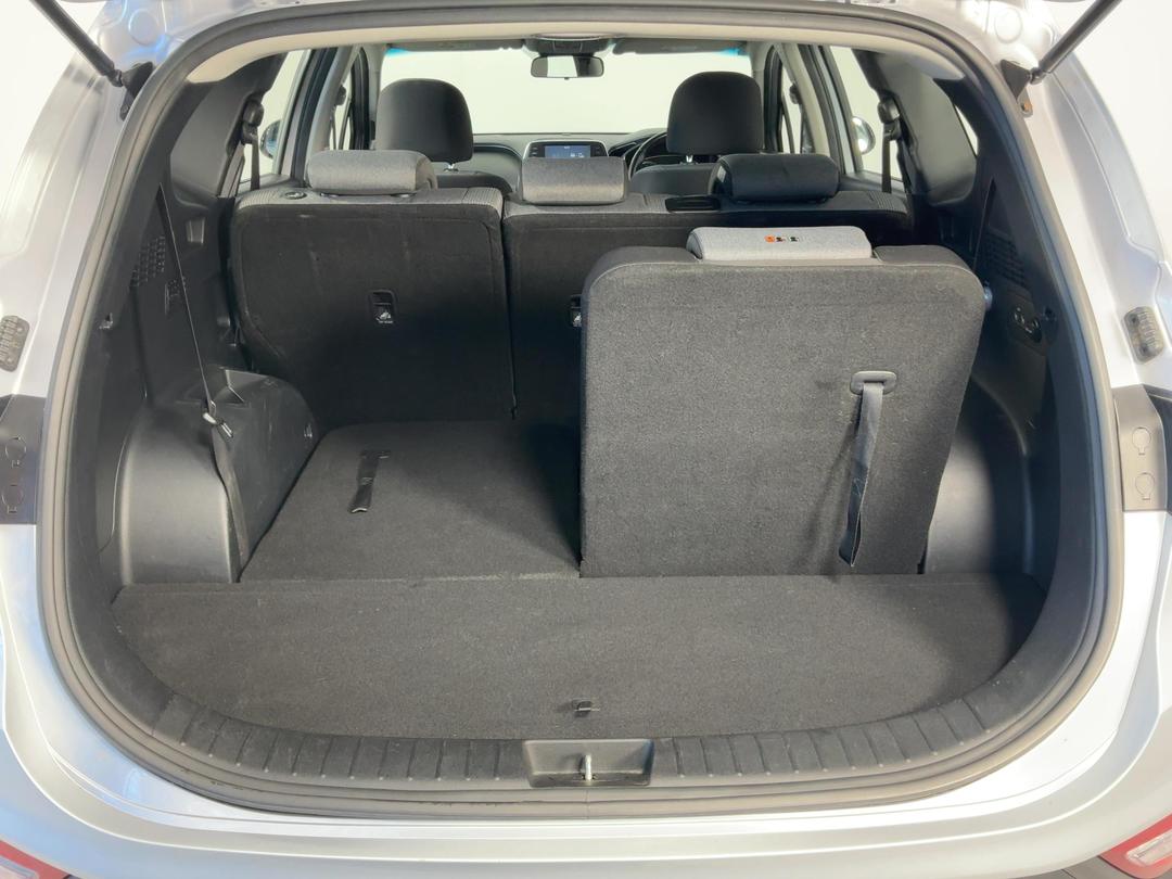 Photo '14' of Hyundai Santa FE