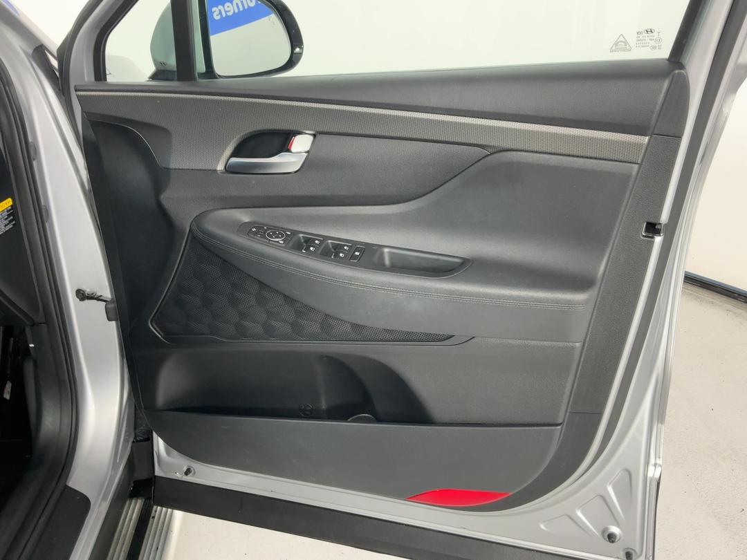 Photo '15' of Hyundai Santa FE