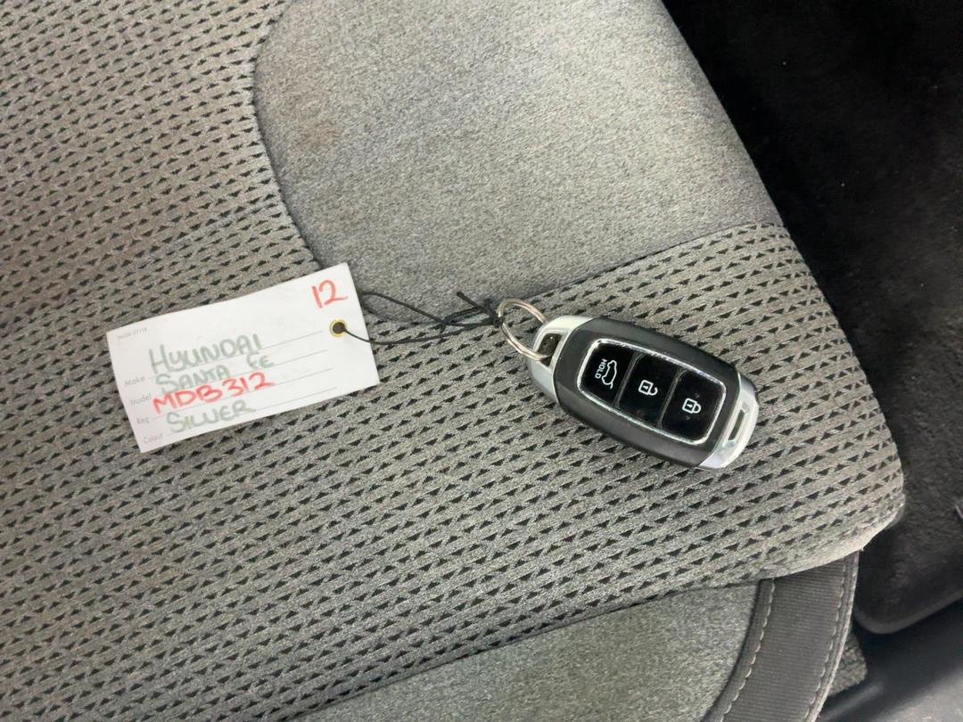 Photo '22' of Hyundai Santa FE