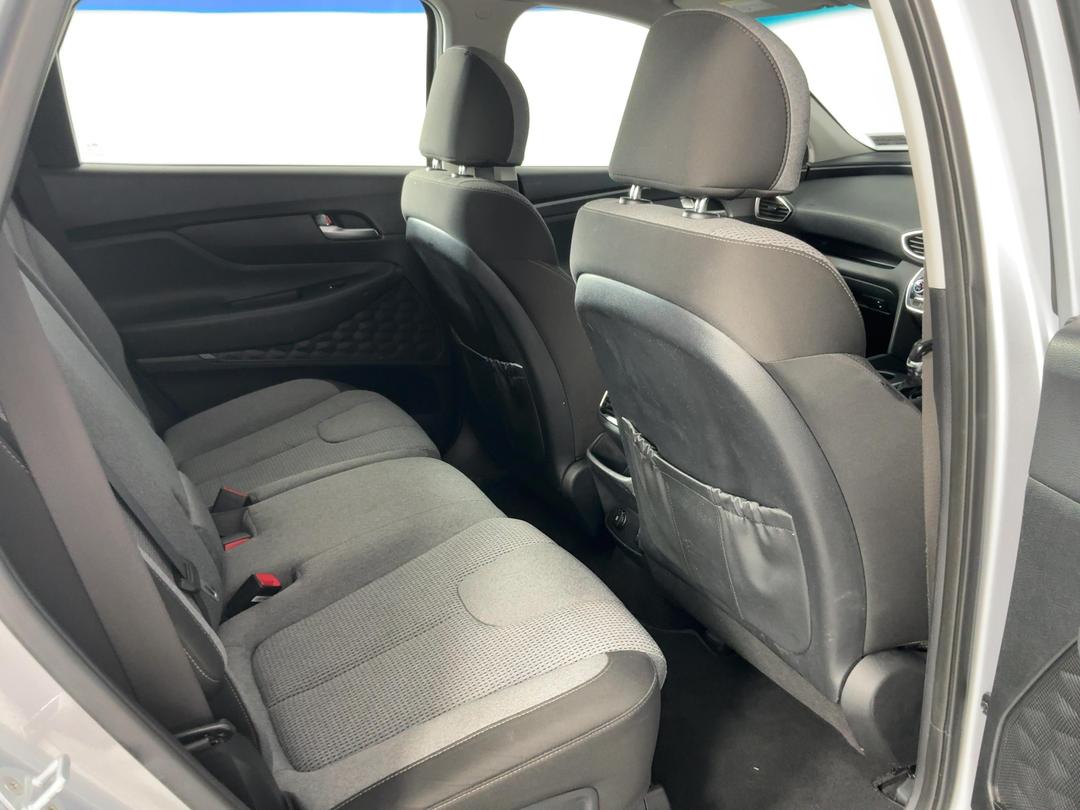Photo '20' of Hyundai Santa FE