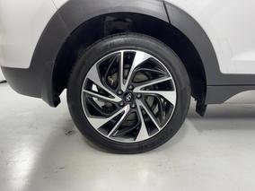 Photo '12' of Hyundai Tucson