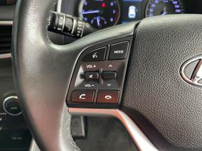 Photo '25' of Hyundai Tucson
