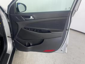 Photo '15' of Hyundai Tucson