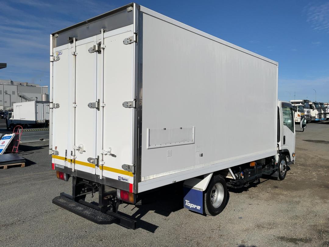 Photo '4' of Isuzu ELF Chiller