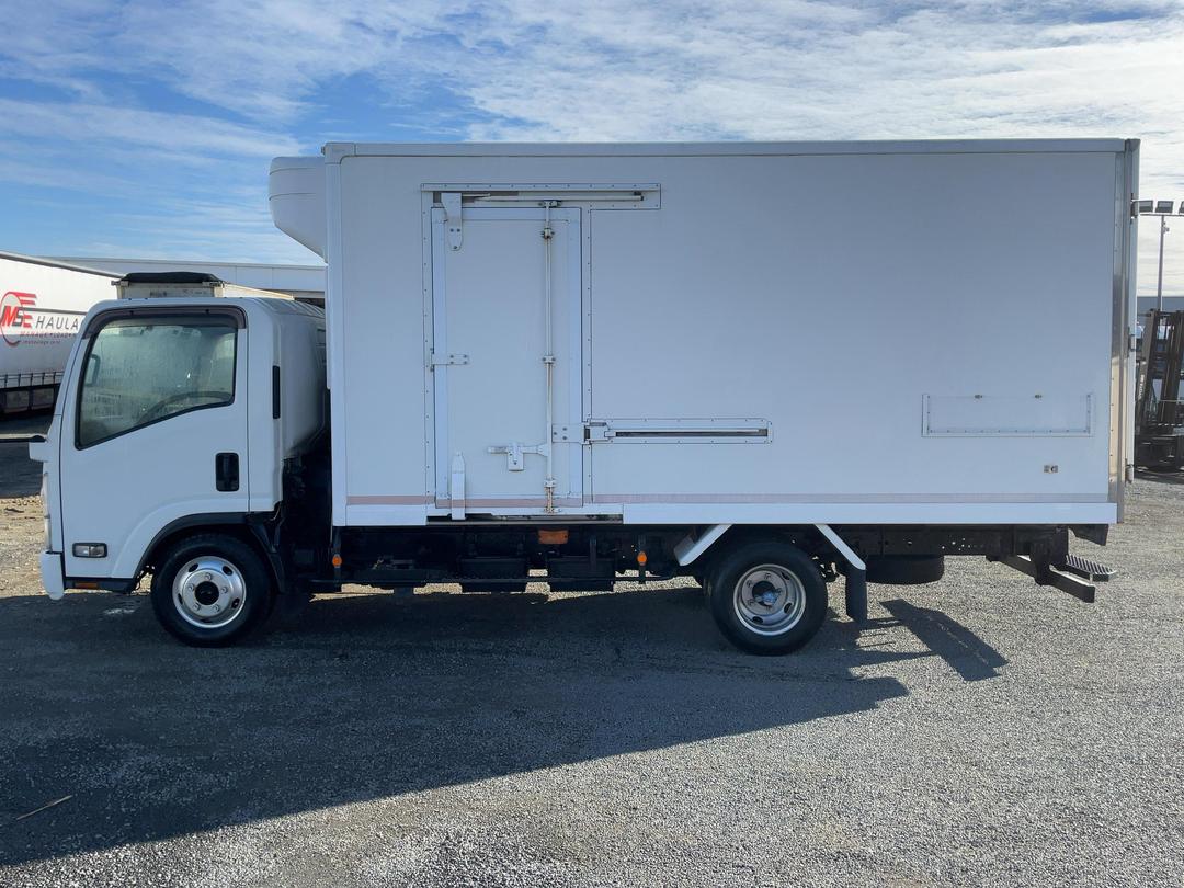 Photo '8' of Isuzu ELF Chiller