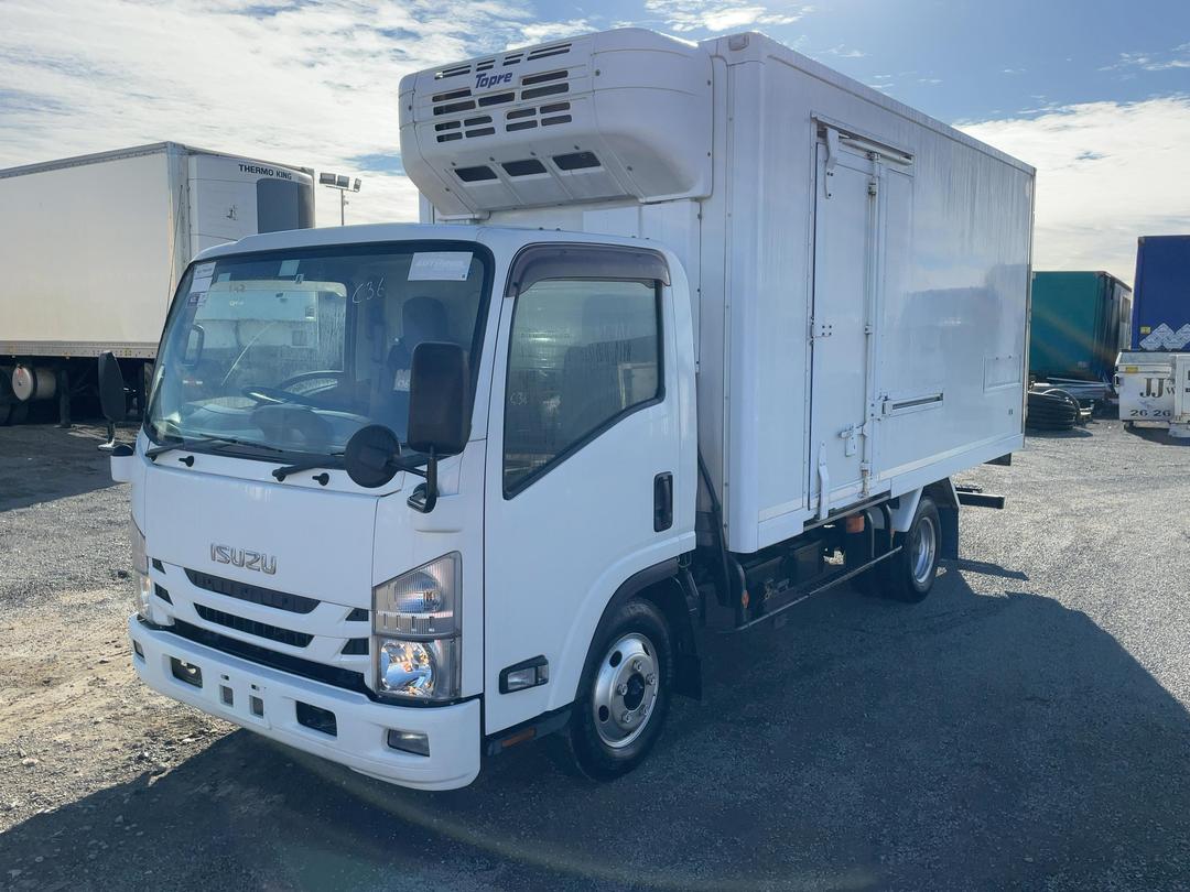 Photo '10' of Isuzu ELF Chiller