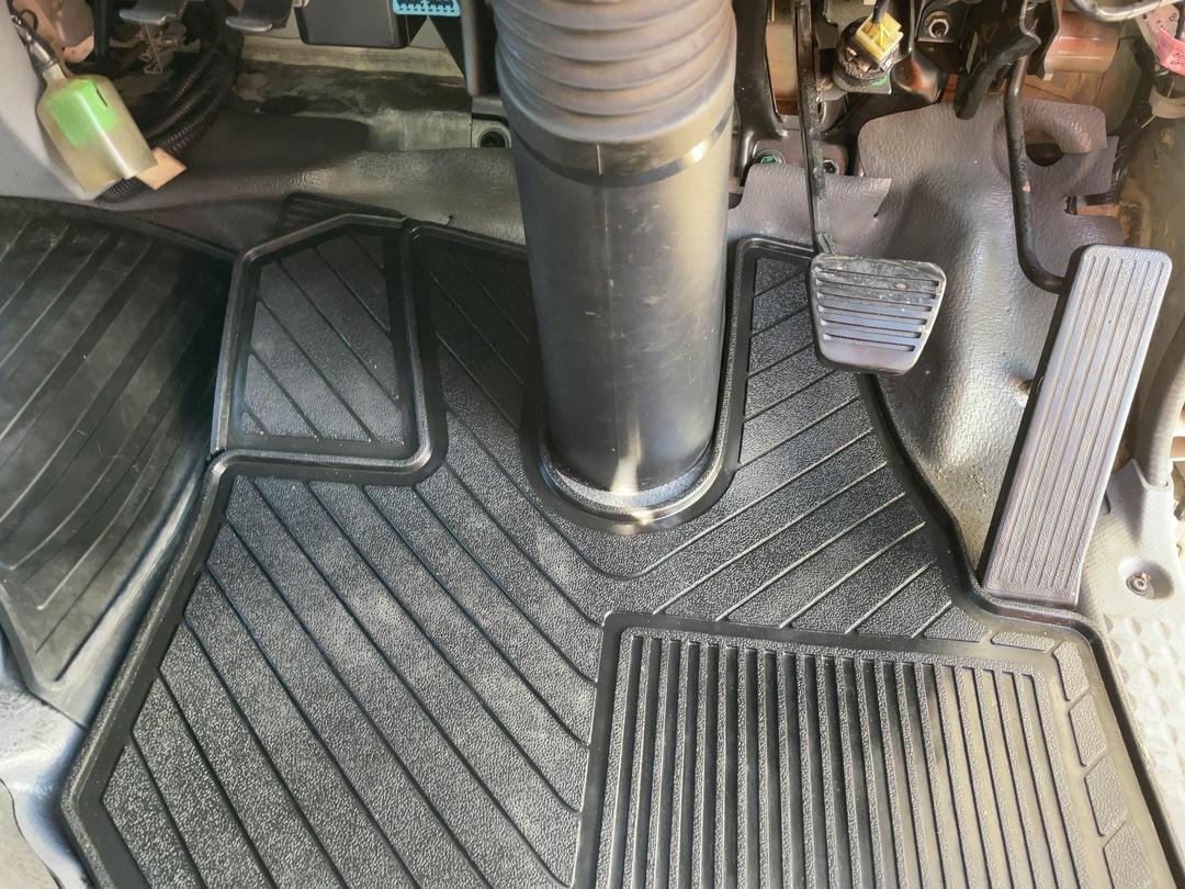 Photo '19' of Isuzu ELF Chiller