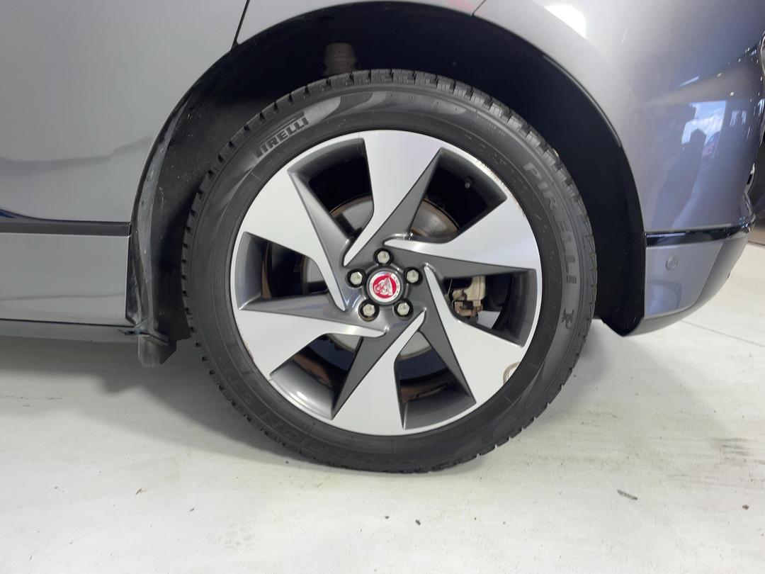 Photo '11' of Jaguar I-Pace