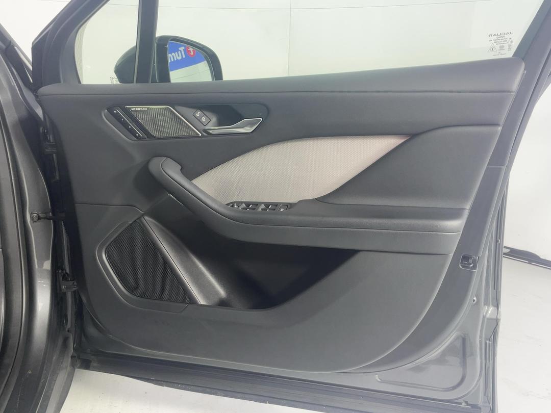 Photo '15' of Jaguar I-Pace