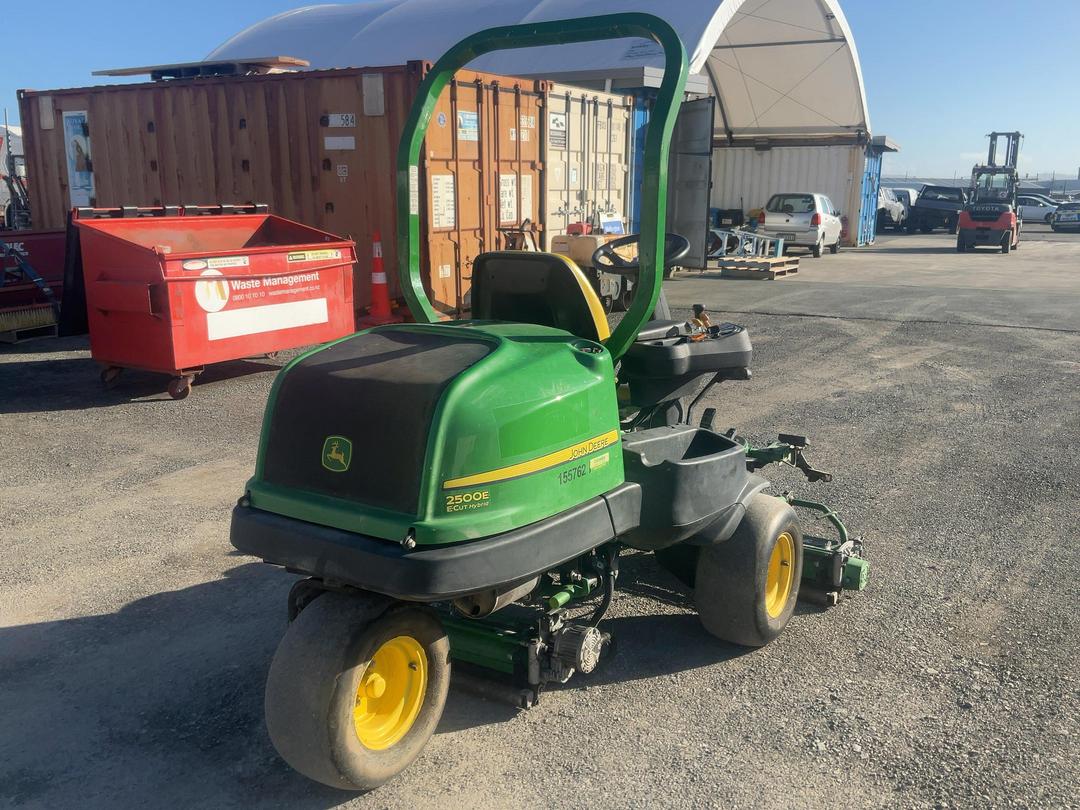 Photo '4' of John Deere 2500EH RGM DSL Mower