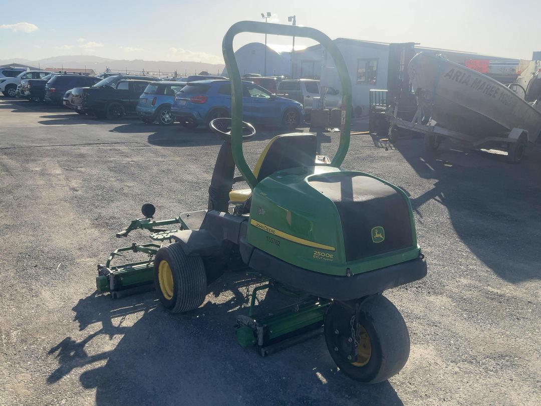 Photo '6' of John Deere 2500EH RGM DSL Mower