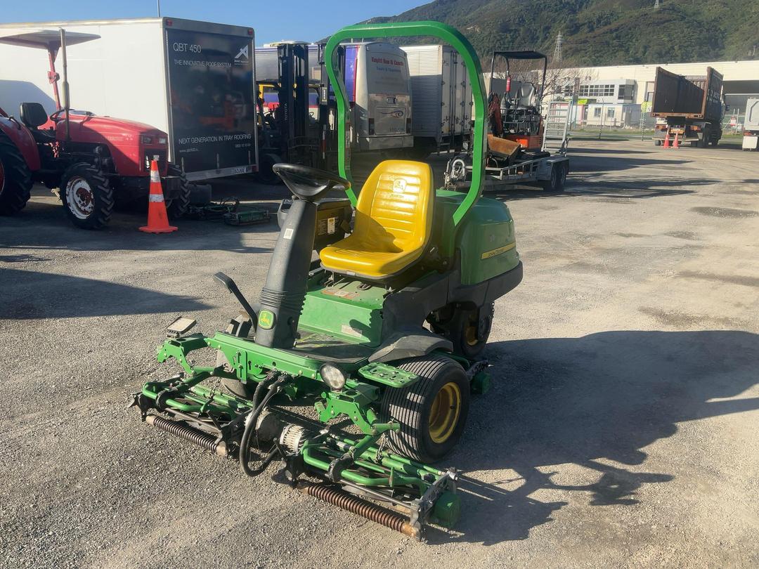 Photo '9' of John Deere 2500EH RGM DSL Mower