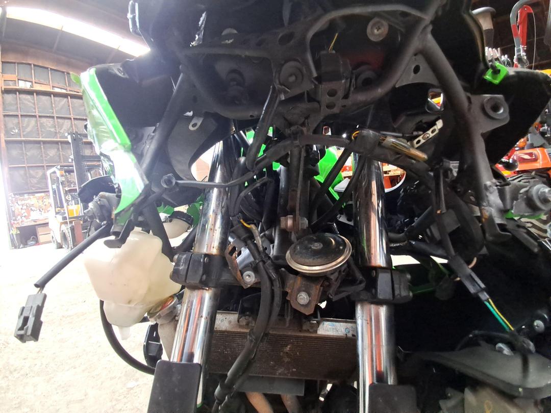 Photo '12' of Kawasaki EX 400