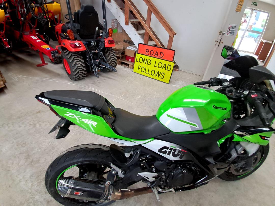 Photo '16' of Kawasaki EX 400