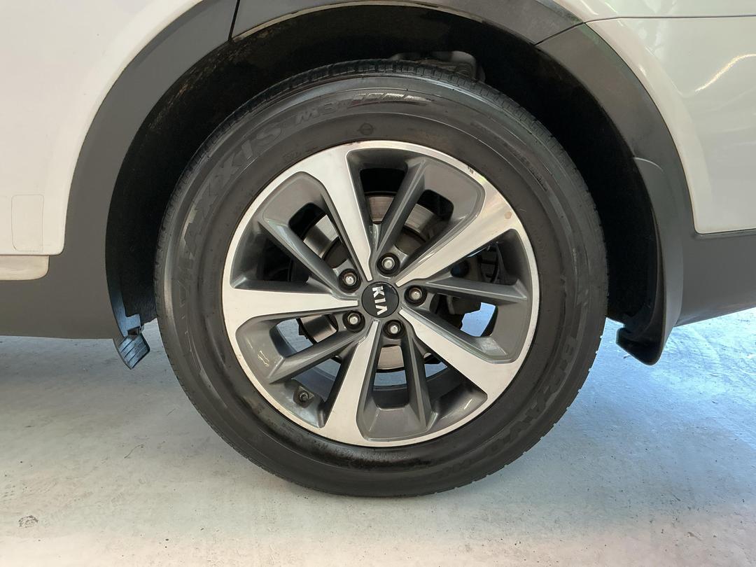 Photo '11' of KIA Sorento