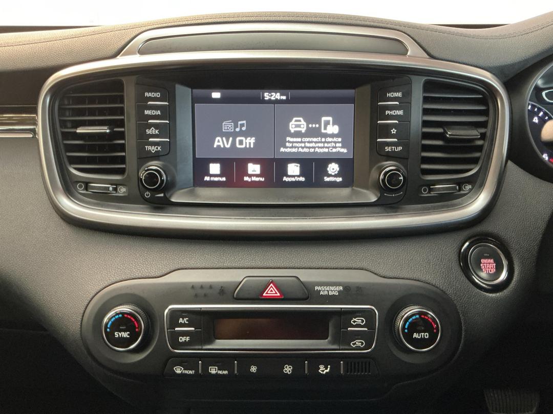 Photo '18' of KIA Sorento