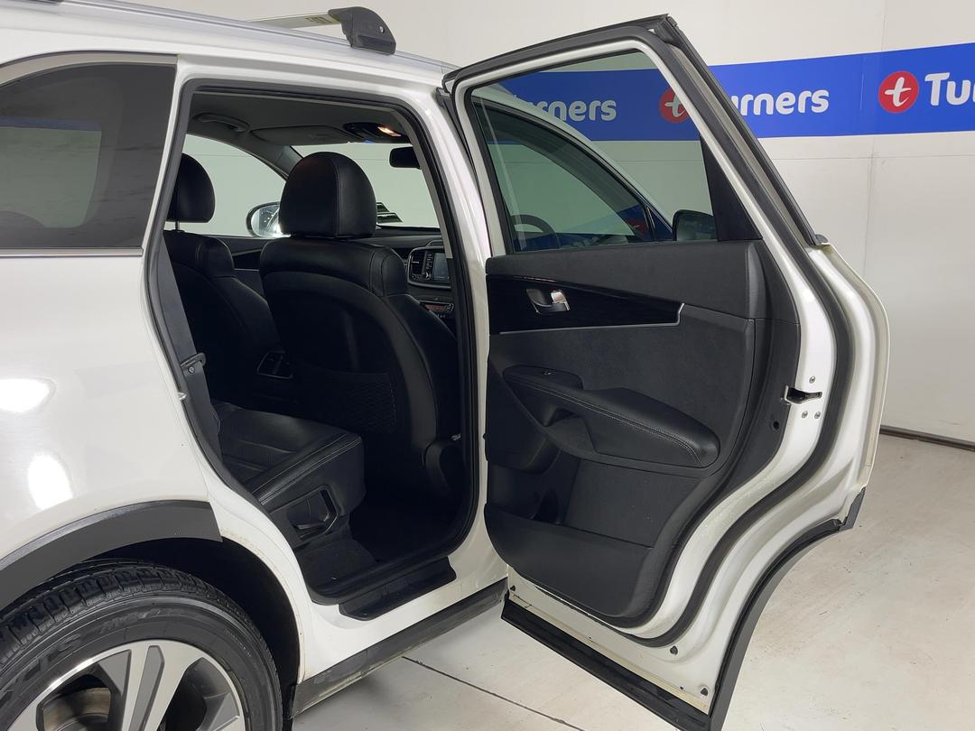 Photo '19' of KIA Sorento