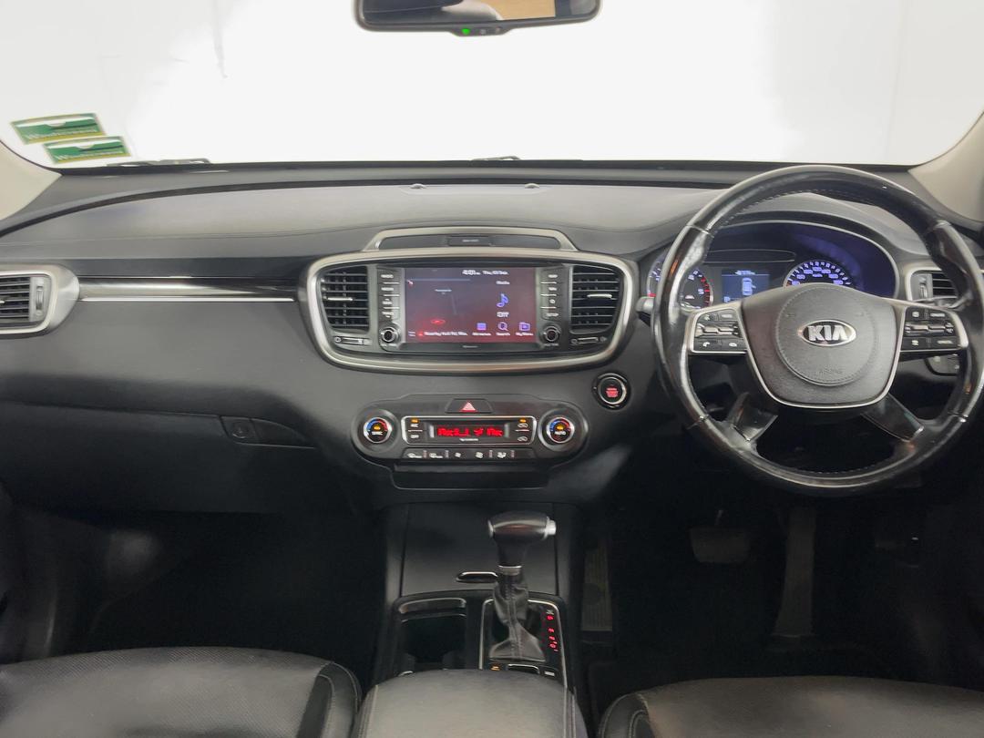 Photo '17' of KIA Sorento
