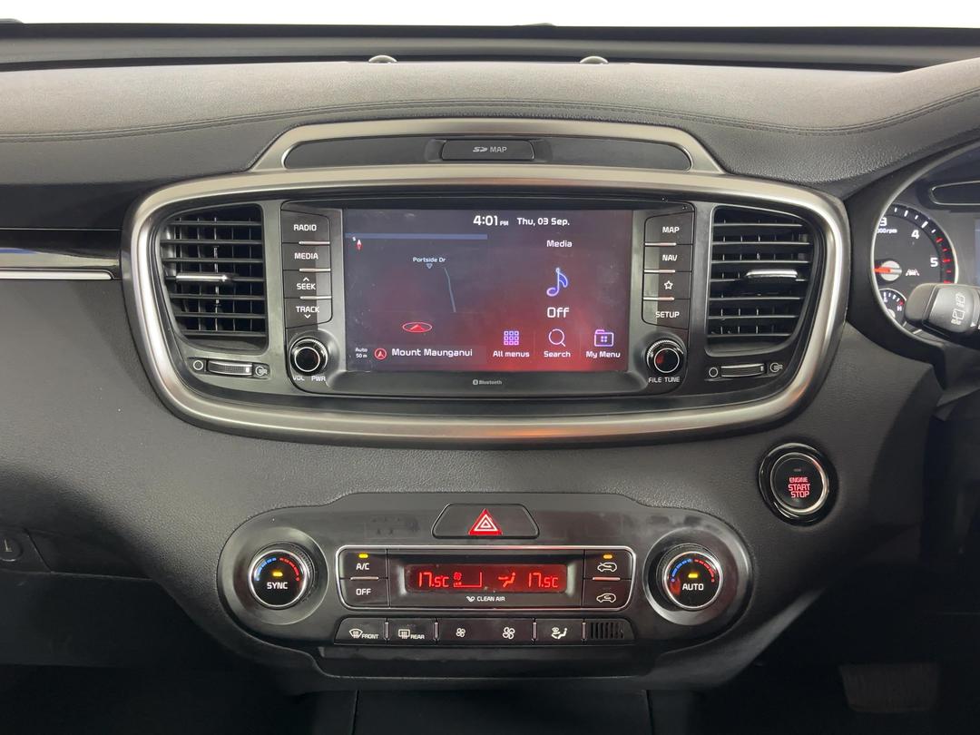 Photo '18' of KIA Sorento