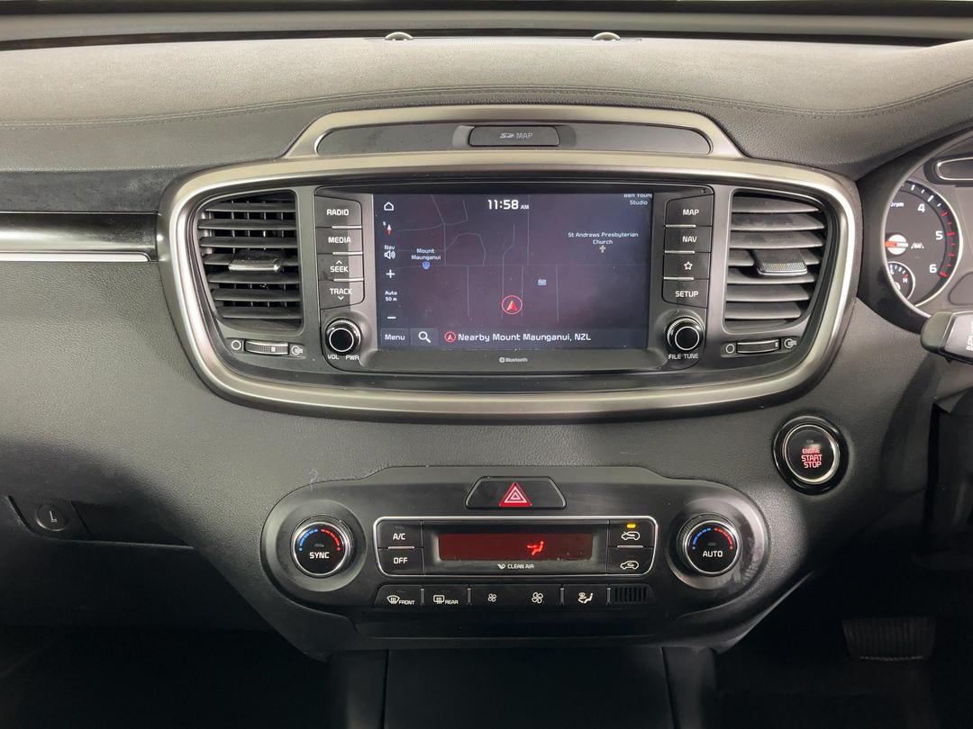 Photo '18' of KIA Sorento
