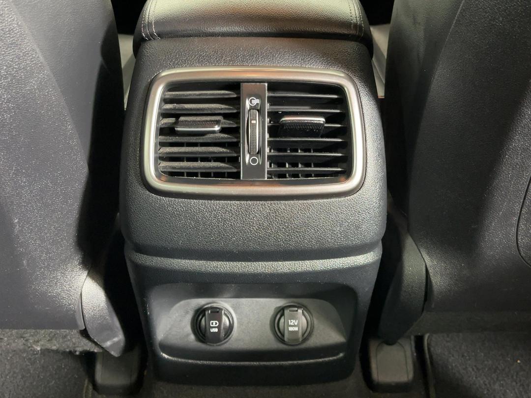 Photo '30' of KIA Sorento