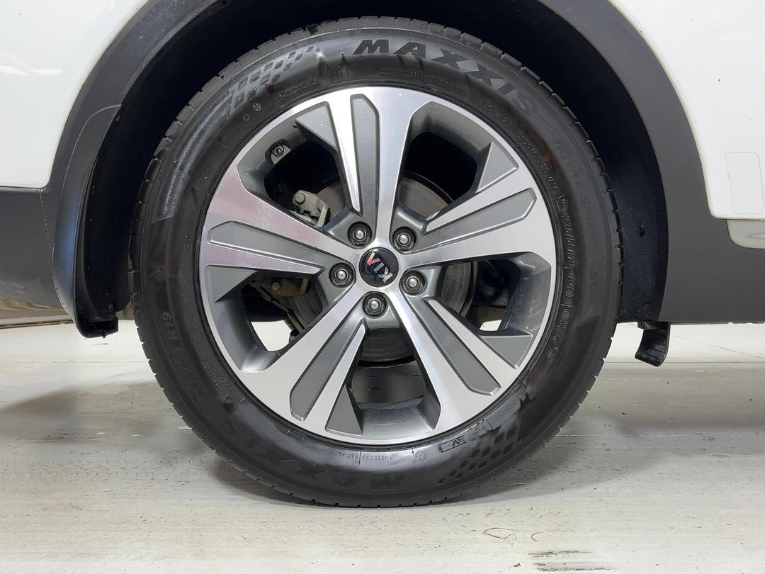 Photo '12' of KIA Sorento