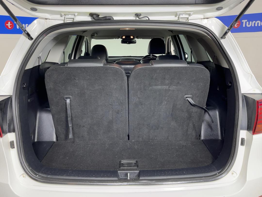 Photo '14' of KIA Sorento