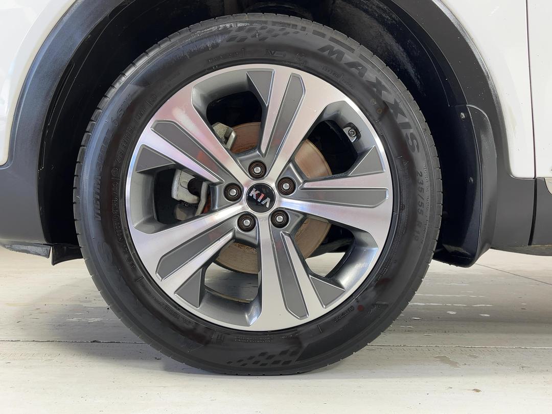 Photo '10' of KIA Sorento