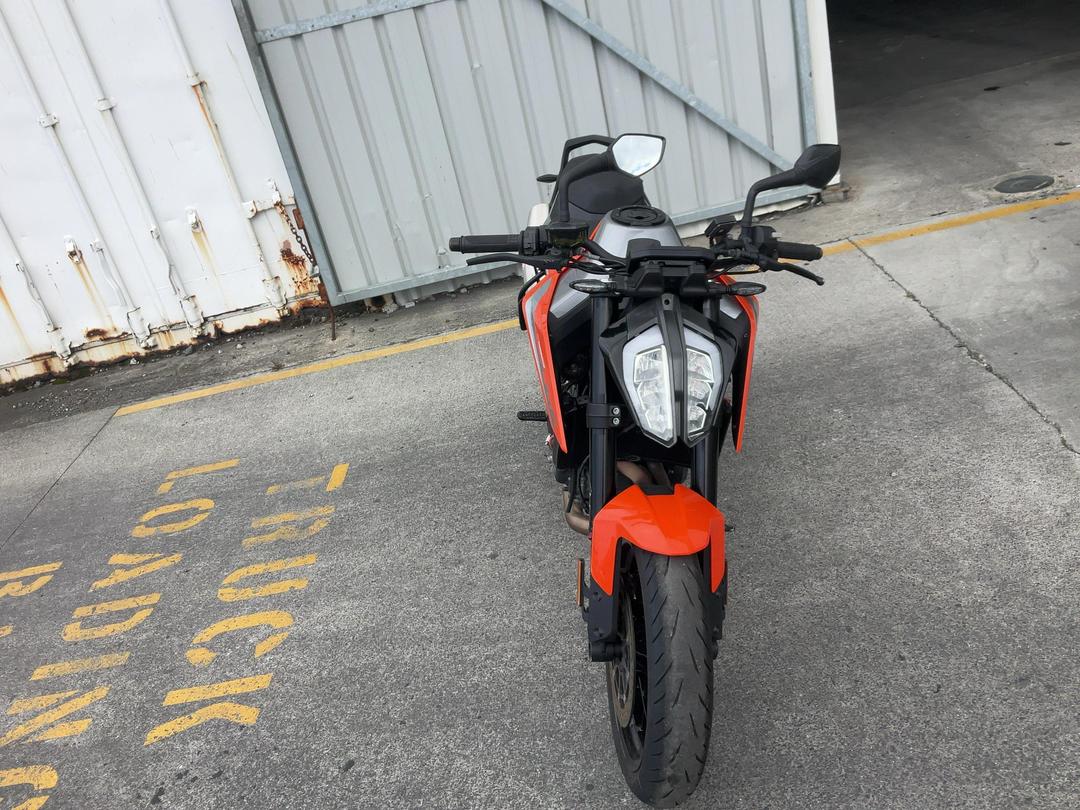 Photo '3' of KTM 790 Duke Photo '3' of KTM 790 Duke