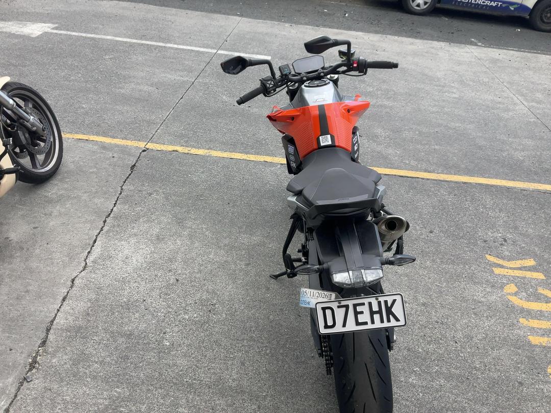 Photo '6' of KTM 790 Duke Photo '6' of KTM 790 Duke