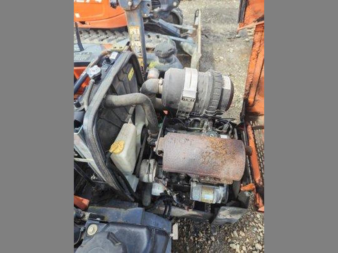 Photo '4' of Kubota ZD1221R Mower