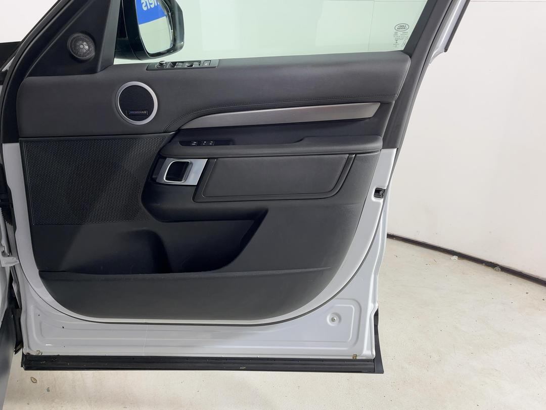 Photo '15' of Land Rover Discovery