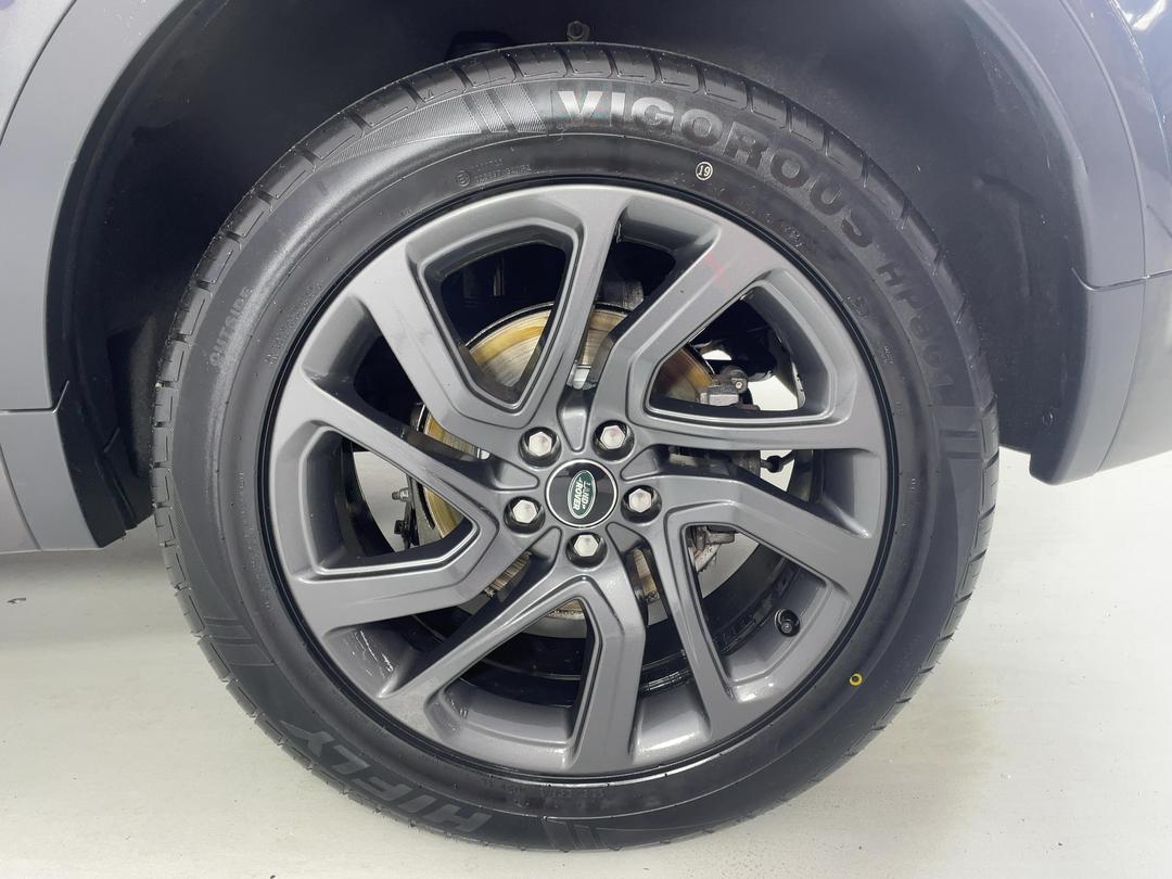 Photo '11' of Land Rover Discovery Sport