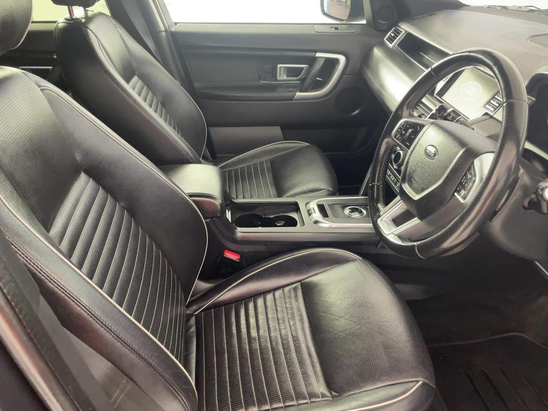 Photo '16' of Land Rover Discovery Sport