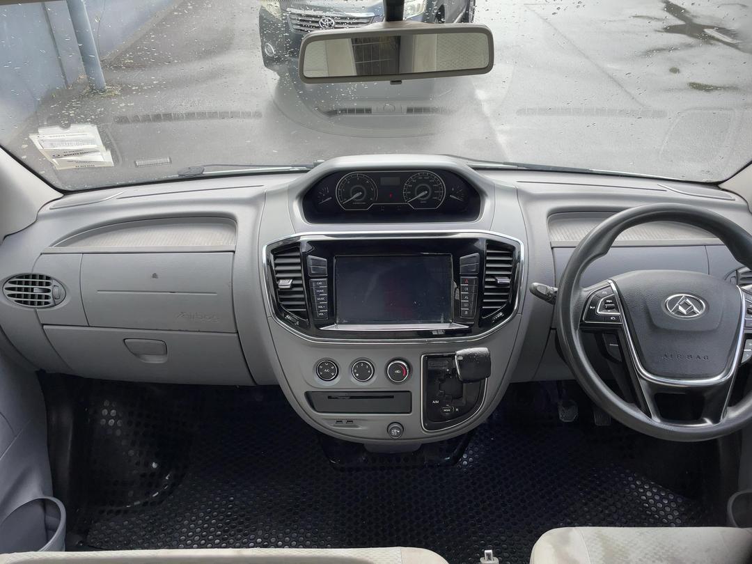 Photo '17' of LDV V80