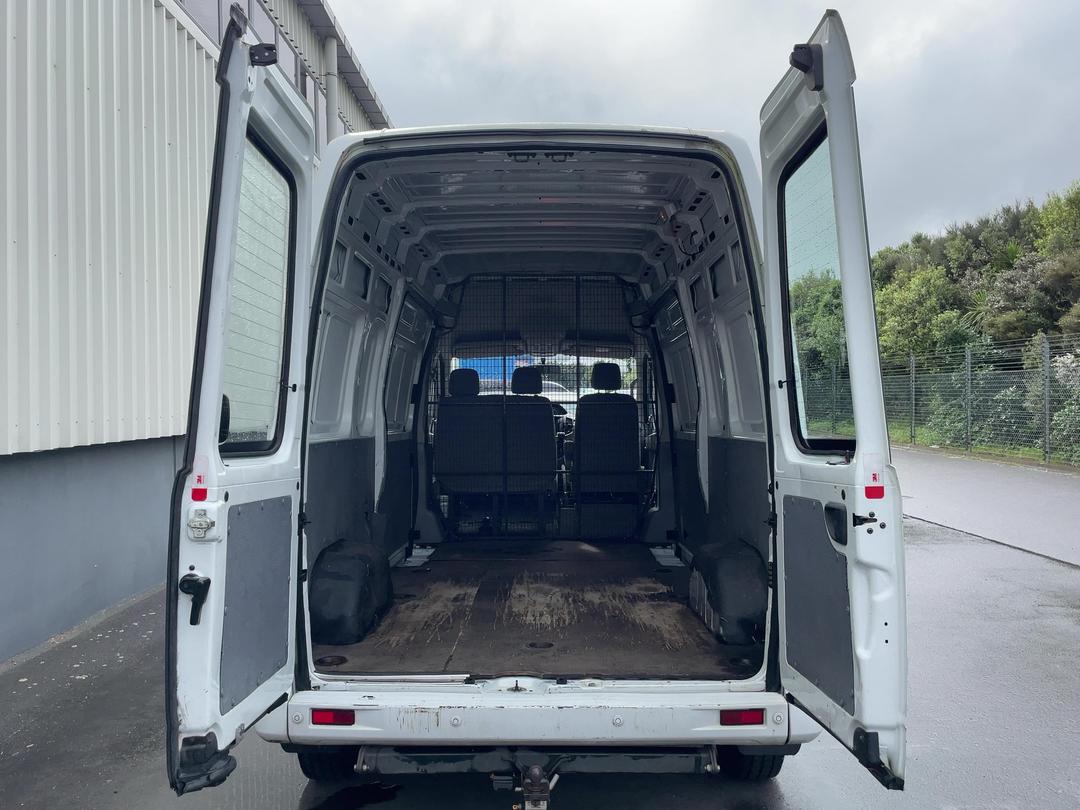 Photo '14' of LDV V80
