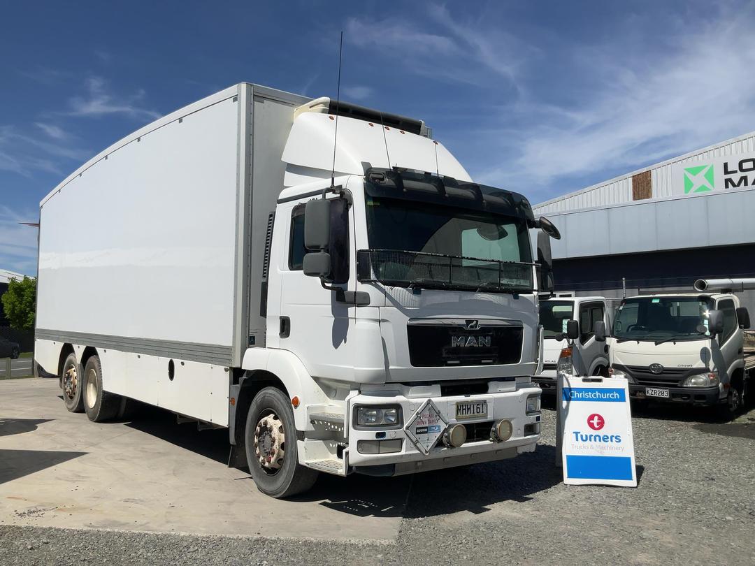 Photo '1' of MAN TGM 26.340 Chiller