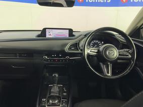 Photo '17' of Mazda CX-30