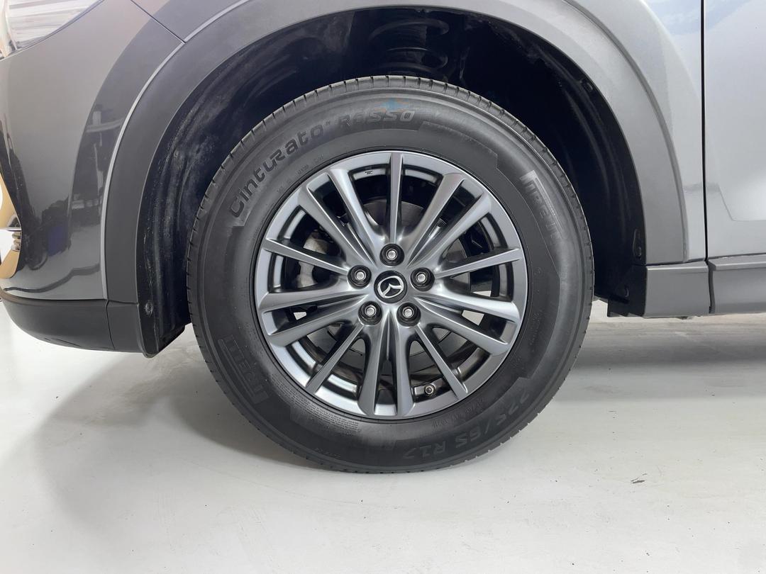 Photo '10' of Mazda CX-5